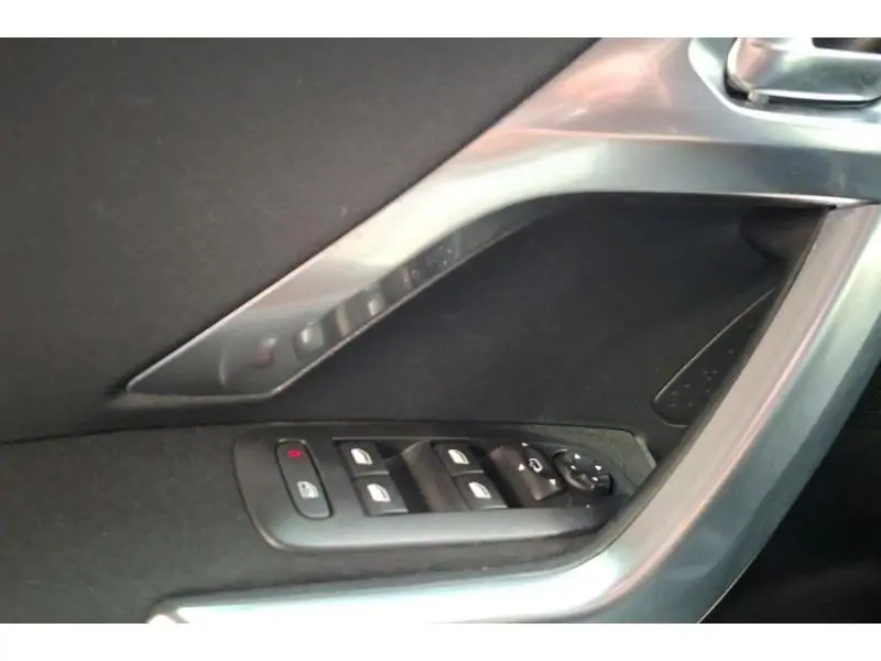 Occasion Peugeot 2008 Allure Gps WHITE 17