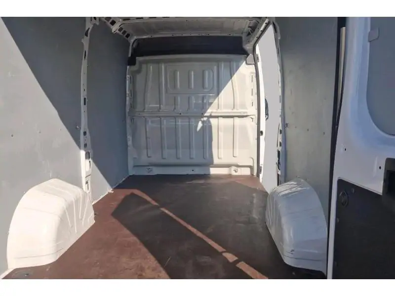 Occasion Peugeot Boxer L2H2 WHITE 17