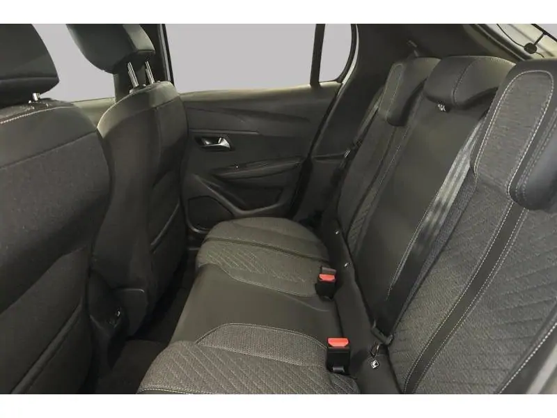 VEHICLE__CONDITION_SERVICE Peugeot 208 Allure 1.2 Turbo 100 Man.6 WHITE 18