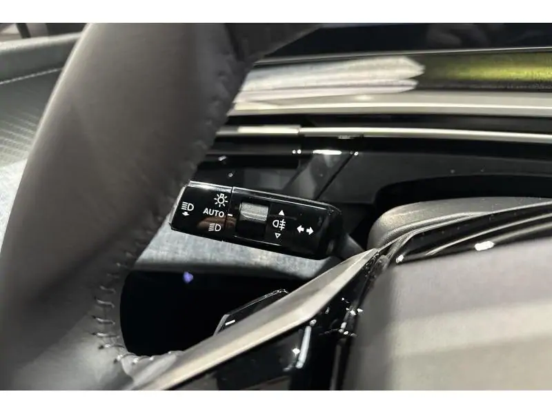 VEHICLE__CONDITION_SERVICE Peugeot 3008 E-3008 ALLURE GREY 26