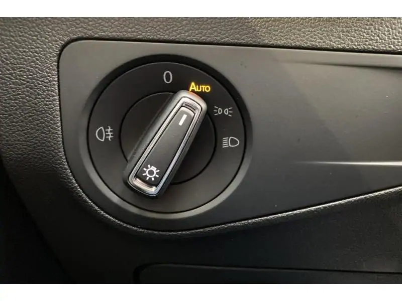 Occasion Volkswagen Tiguan Life* GPS Détecteurs arr. Jantes Alu WHITE 24