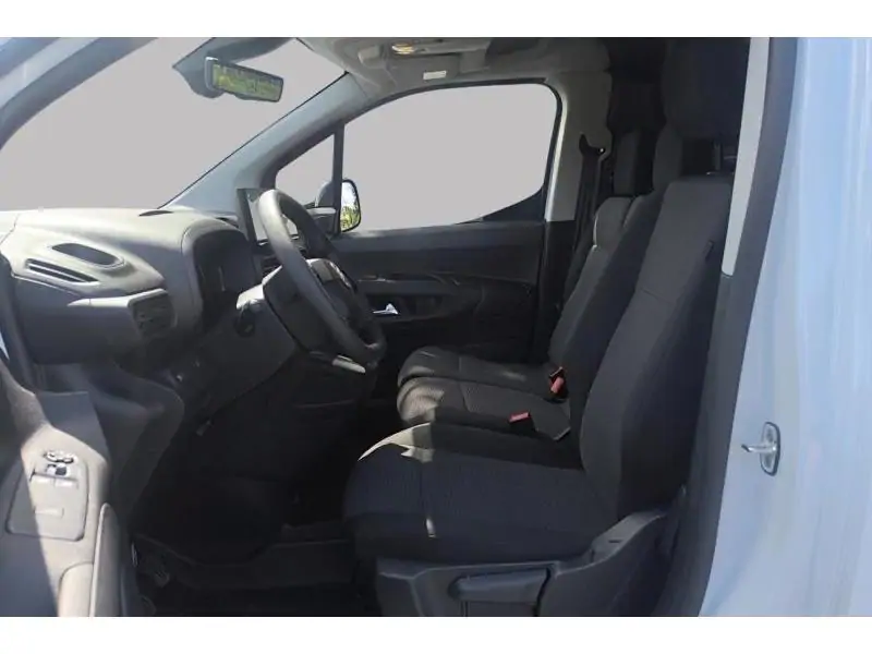 VEHICLE__CONDITION_SERVICE Citroen Berlingo III WHITE 10