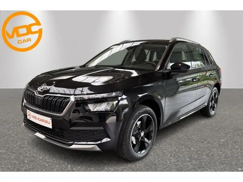Occasion Skoda Kamiq Berline MANUAL BLACK 1