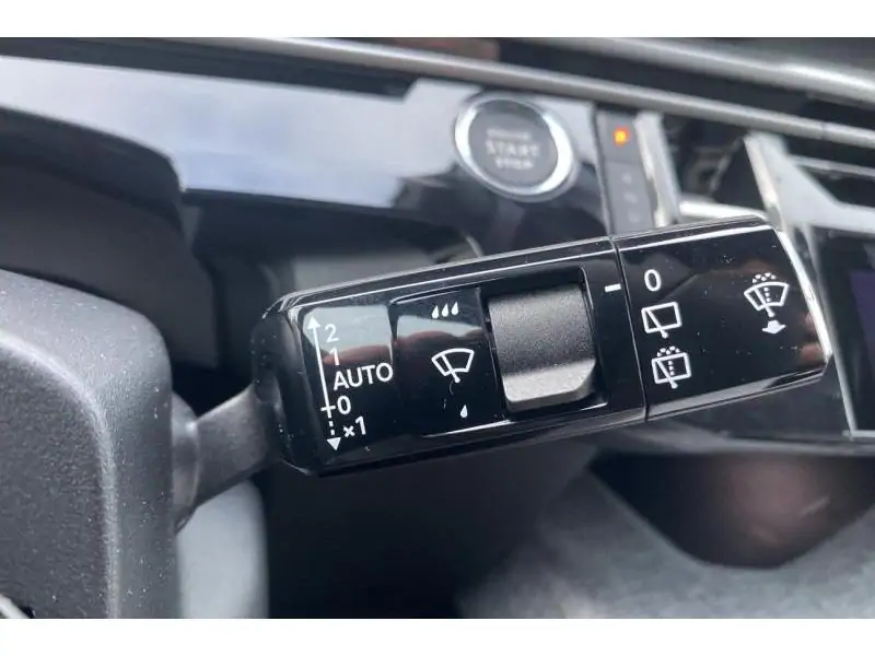 Occasie Peugeot 5008 ALLURE 7pl + trekhaak GREY 25