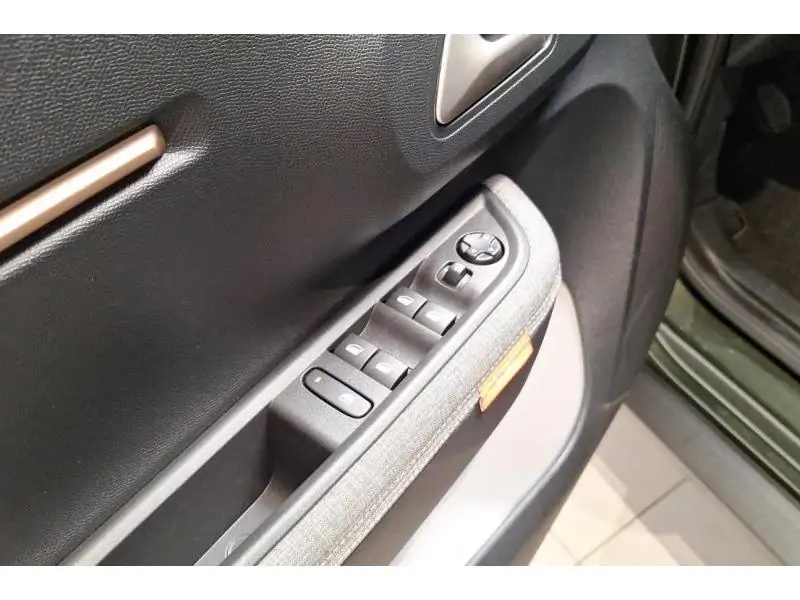 VEHICLE__CONDITION_SERVICE Citroen C3 Aircross PLUS GREEN 17