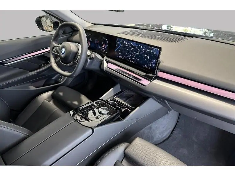Occasion BMW i5 TOURING eDrive40 BLACK 2