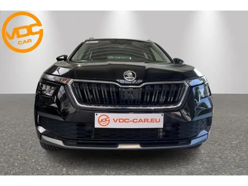 Occasion Skoda Kamiq Berline MANUAL BLACK 1