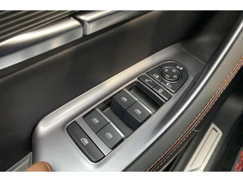 Occasion BYD Seal U DM-I DM-i 218 PHEV BOOST 2WD BLACK 17