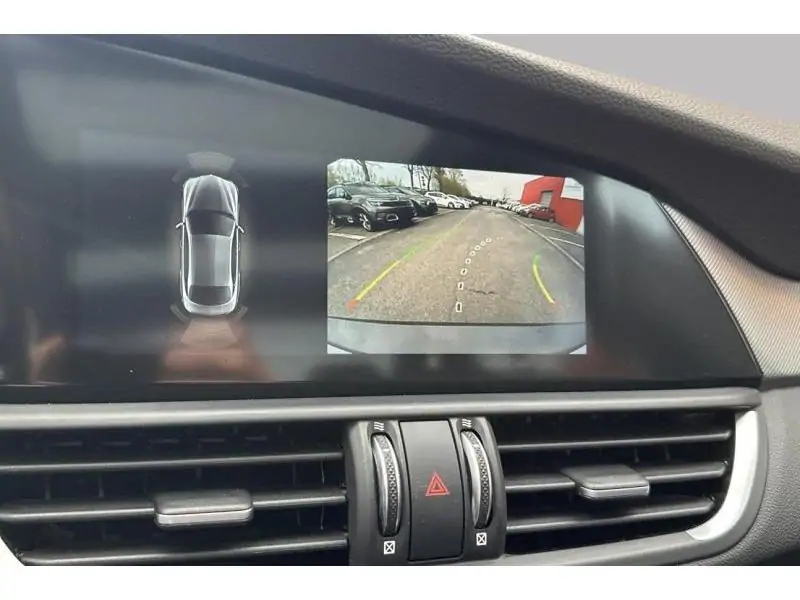 Occasion Alfa Romeo Giulia SPRINT - 2.0 T RWD - PANO GREY 14