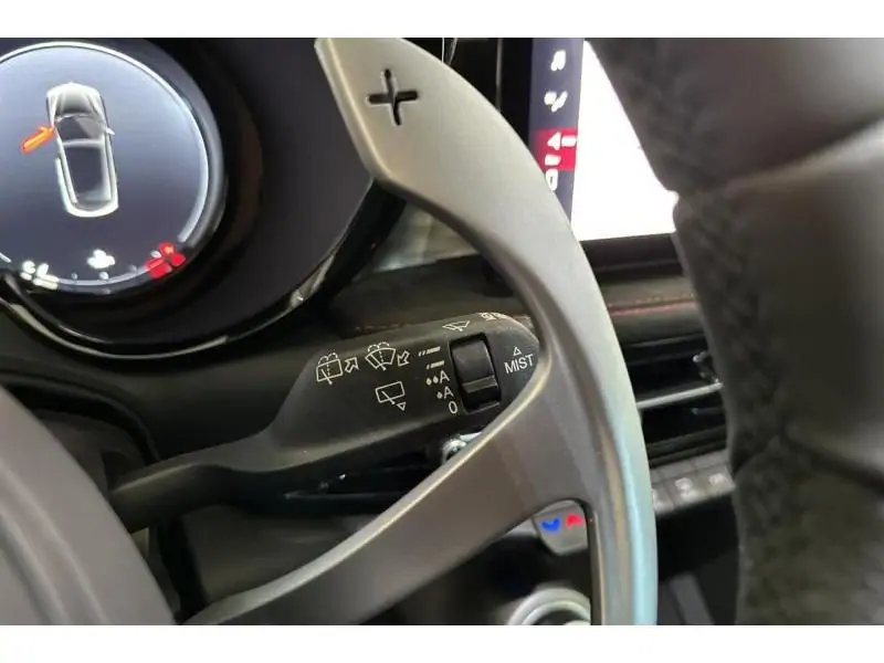 VEHICLE__CONDITION_SERVICE Alfa Romeo Tonale Veloce Hybrid 160 BLACK 23