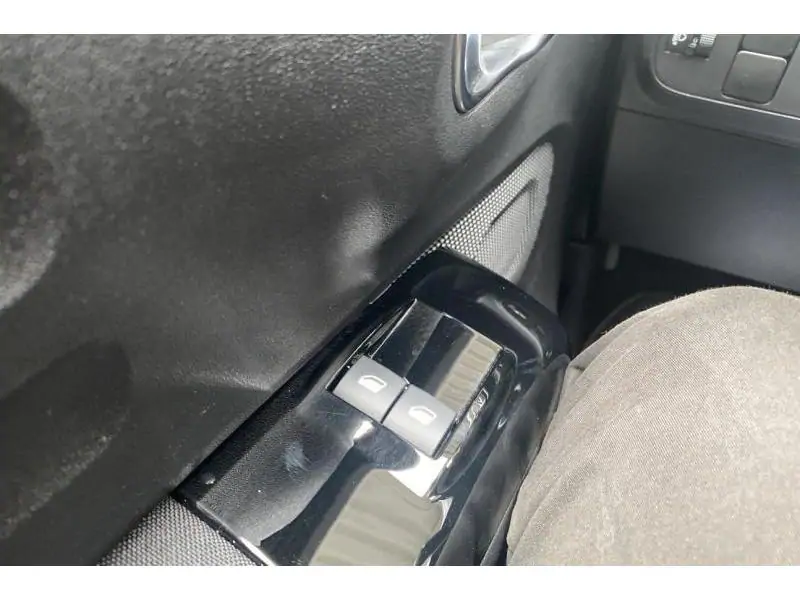 Occasion Citroen C3 Max 1.2 110 EAT6 GREY 17