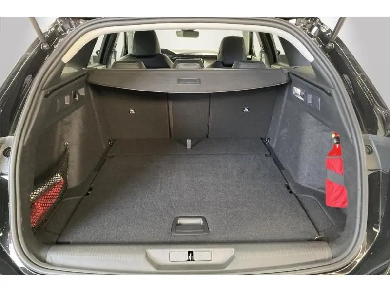 Occasion Peugeot 308 SW ALLURE Hybrid 136 e-DSC6 BLACK 19