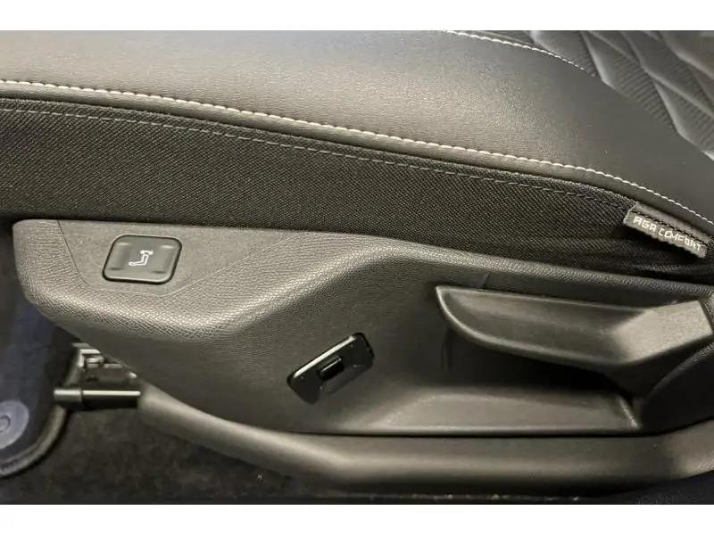 Occasie Peugeot 3008 Allure 1st Edition- leder - panodak BLUE 21
