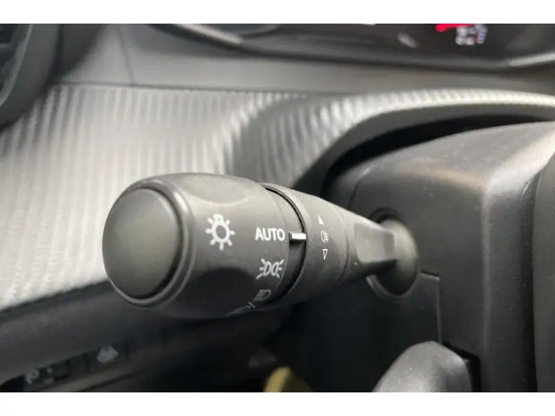 Occasion Peugeot 208 Allure* GPS détecteurs obs. GREY 26