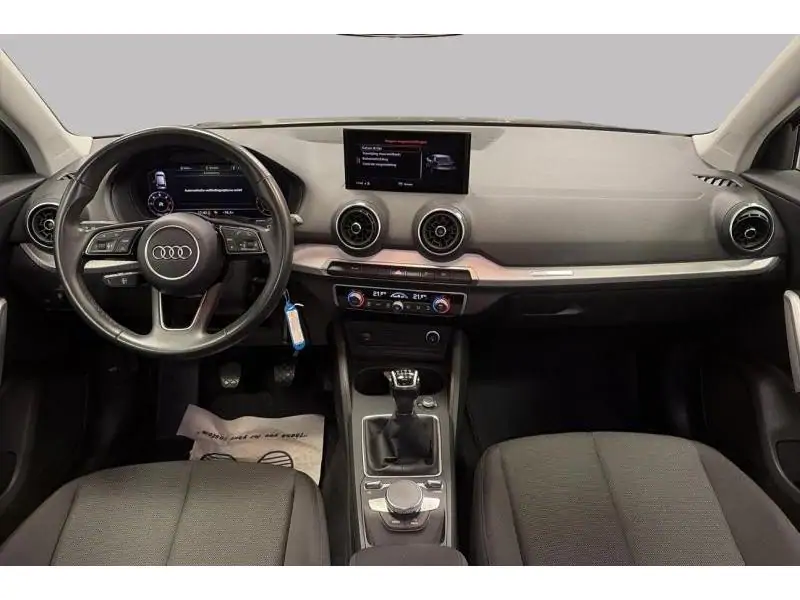 Occasion Audi Q2 30 TDI Attraction GREY 11