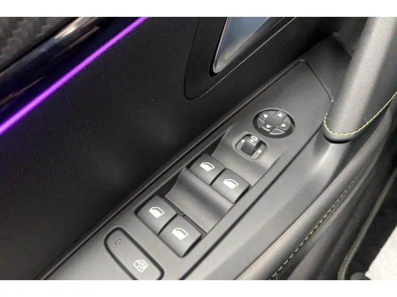 VEHICLE__CONDITION_SERVICE Peugeot 208 GT * Visio Park & CarPlay WHITE 17