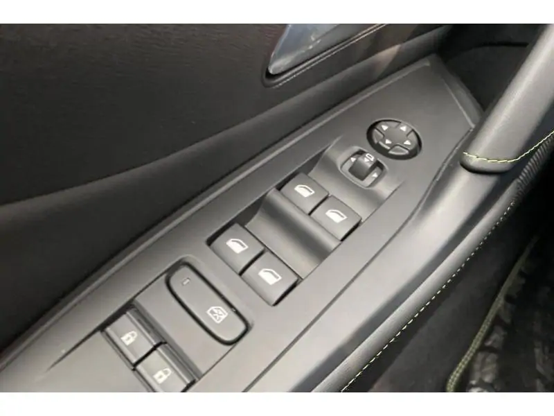 Démo Peugeot 408 GT EXCLUSIVE GREEN 17