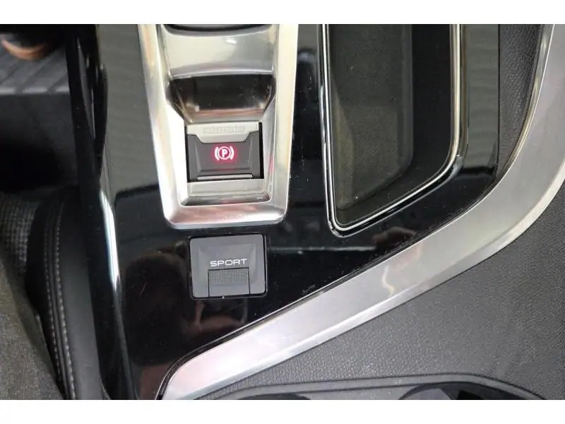Occasion Peugeot 3008 ALLURE EAT6 GREY 25