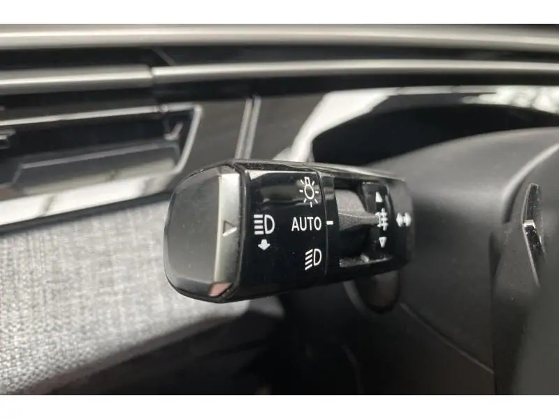 Occasion Peugeot 3008 Allure - HYBRID 145 pk GREY 23