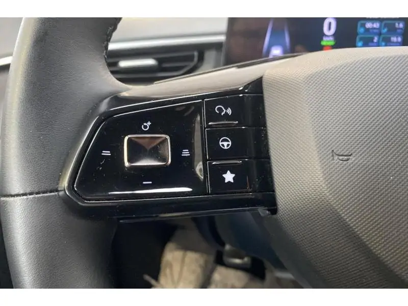 Occasion MG MG3 HYBRID+ LUXURY RED 25