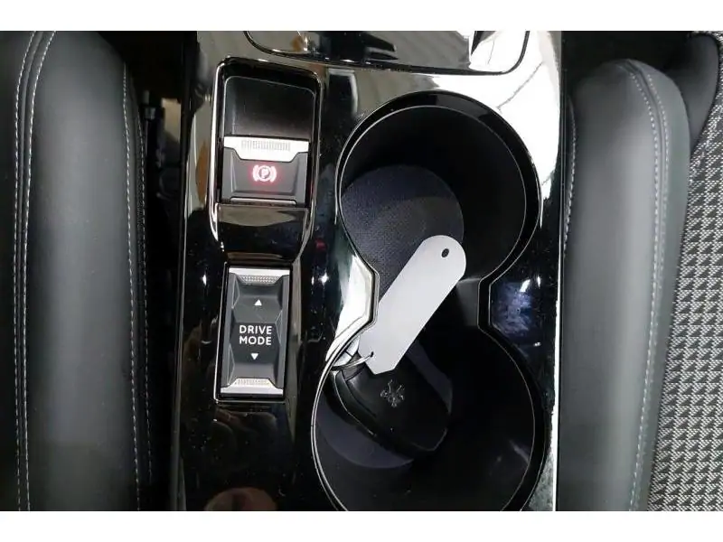 Occasion Peugeot 2008 e-GT WHITE 31