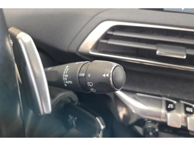 Occasion Peugeot 3008 ALLURE EAT6 GREY 24