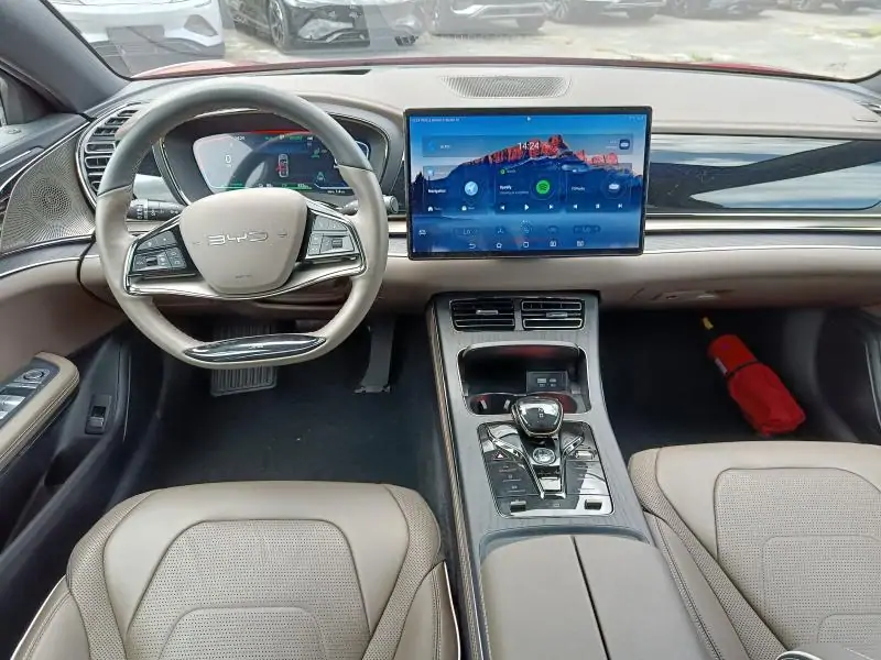 Occasion BYD HAN Executive AWD RED 17