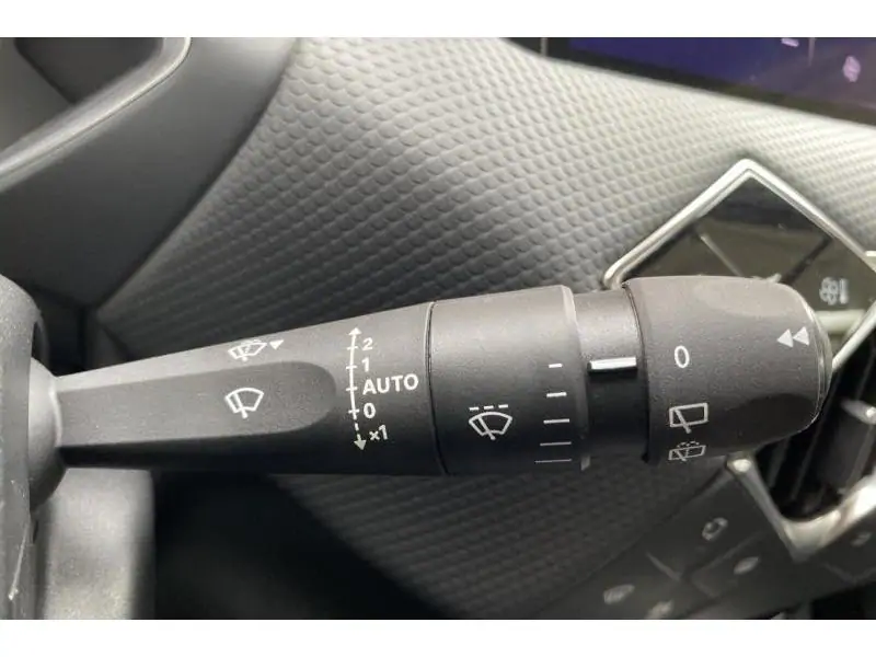Occasion DS Automobiles DS 3 BASTILLE E-TENSE WHITE 29
