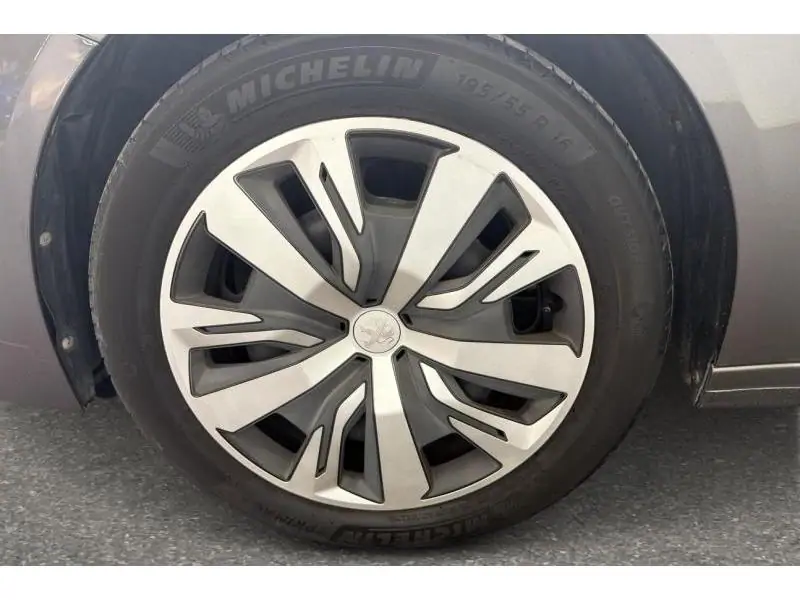 Occasion Peugeot 208 Style GREY 20