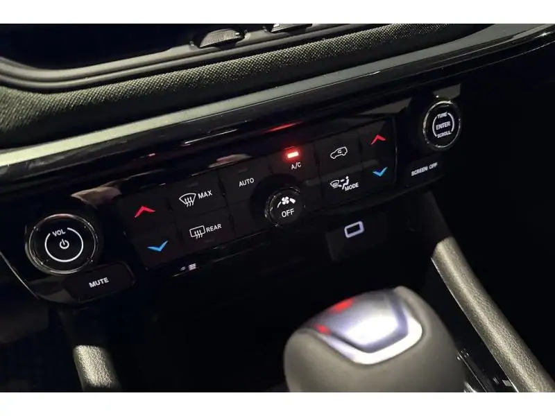 VEHICLE__CONDITION_SERVICE Jeep Compass E-Hybrid My25 CompassE-Hybrid GREEN 15