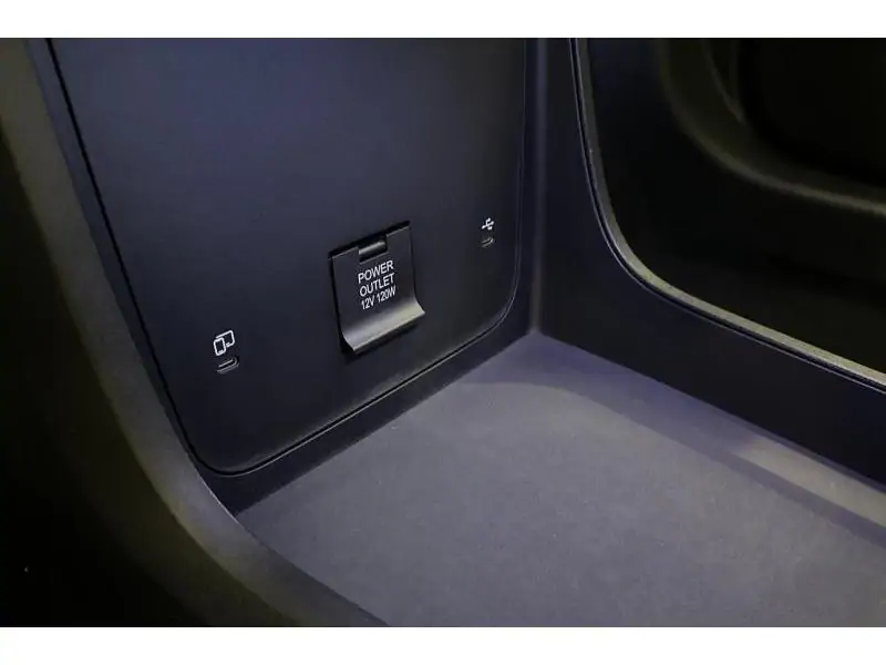 VEHICLE__CONDITION_SERVICE MG MGS6 EV LONG RANGE - LUXURY 77 kWh WHITE 38