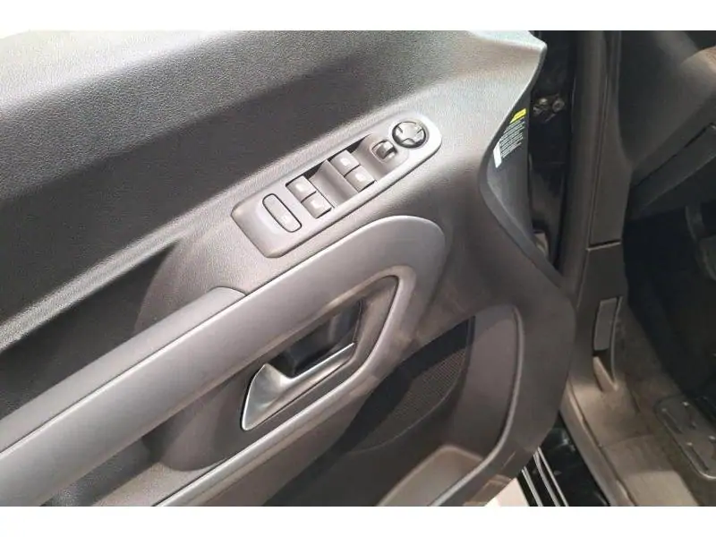 VEHICLE__CONDITION_SERVICE Fiat Doblo Small 1.2 110 BLACK 17