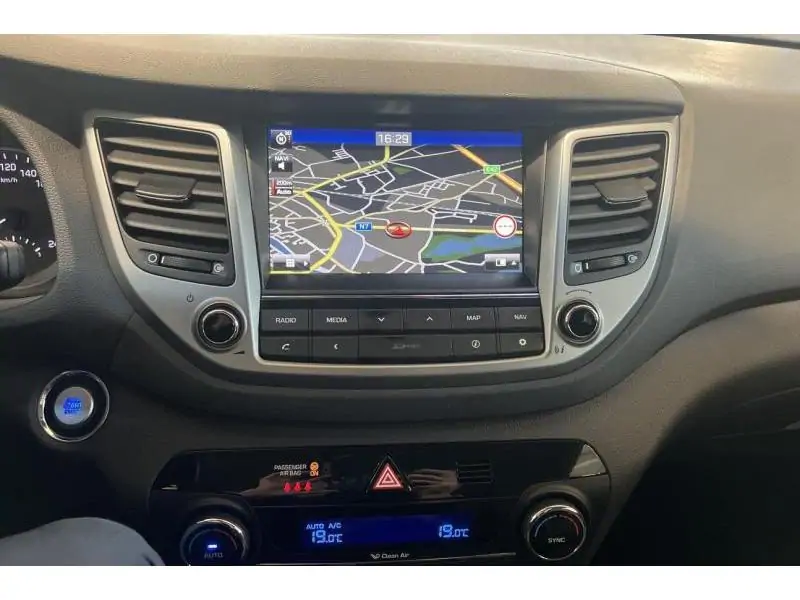 Occasion Hyundai Tucson SUV MANUAL GREY 14