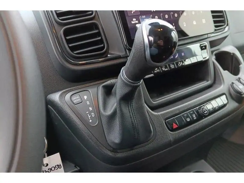 VEHICLE__CONDITION_SERVICE Peugeot Boxer 435 L4H2 2.2 180 3T trekvermog WHITE 16