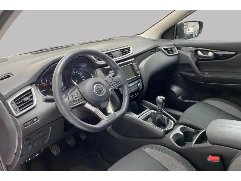 Occasion Nissan Qashqai SUV MANUAL RED 9