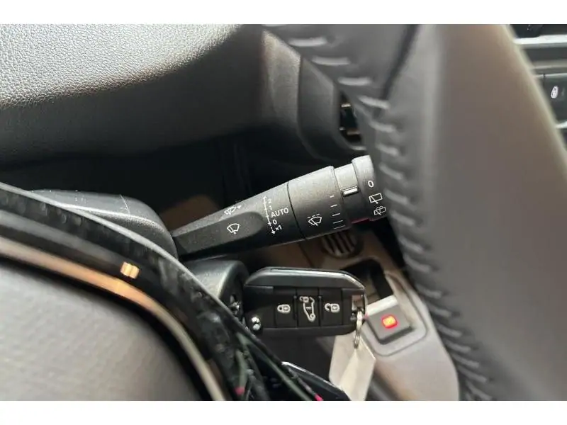 VEHICLE__CONDITION_SERVICE Peugeot Partner Light Full Option 3pl BLACK 23