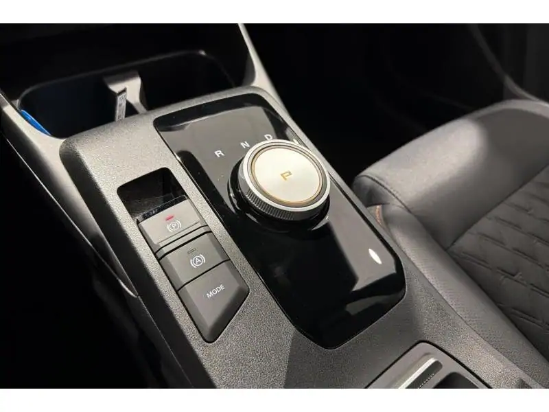 VEHICLE__CONDITION_SERVICE MG MG3 HYBRID+ LUXURY 194 pk WHITE 16