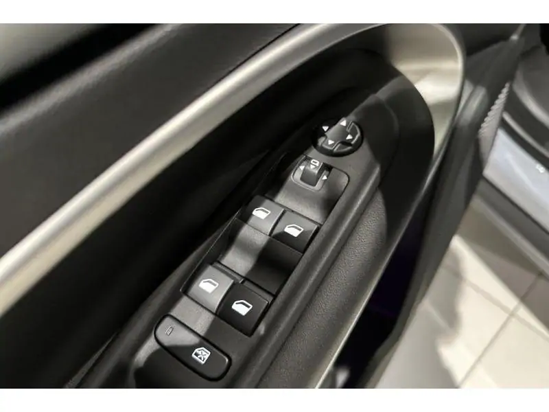 VEHICLE__CONDITION_SERVICE Jeep Avenger E-HYBRID SUMMIT Full Option GREY 17