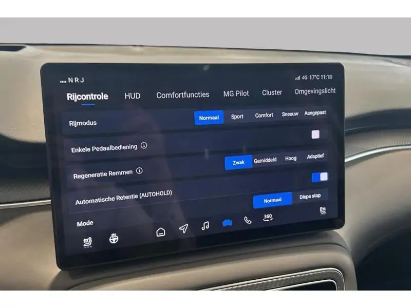 VEHICLE__CONDITION_SERVICE MG MGS6 EV LONG RANGE - LUXURY 77 kWh WHITE 36