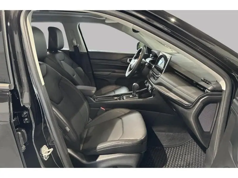 VEHICLE__CONDITION_SERVICE Jeep Compass E-Hybrid  Altitude Full Option BLACK 8