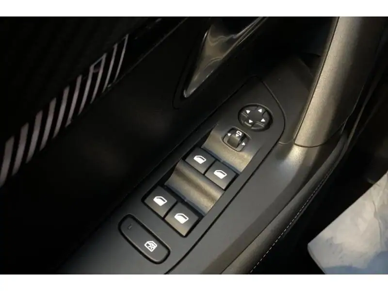 Occasion Peugeot 2008 Allure WHITE 17