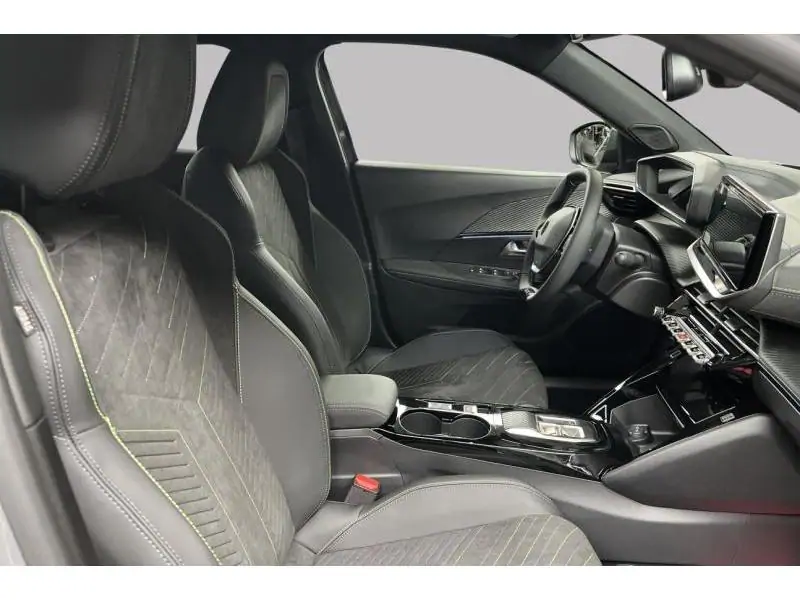 Démo Peugeot 2008 GT GREY 8