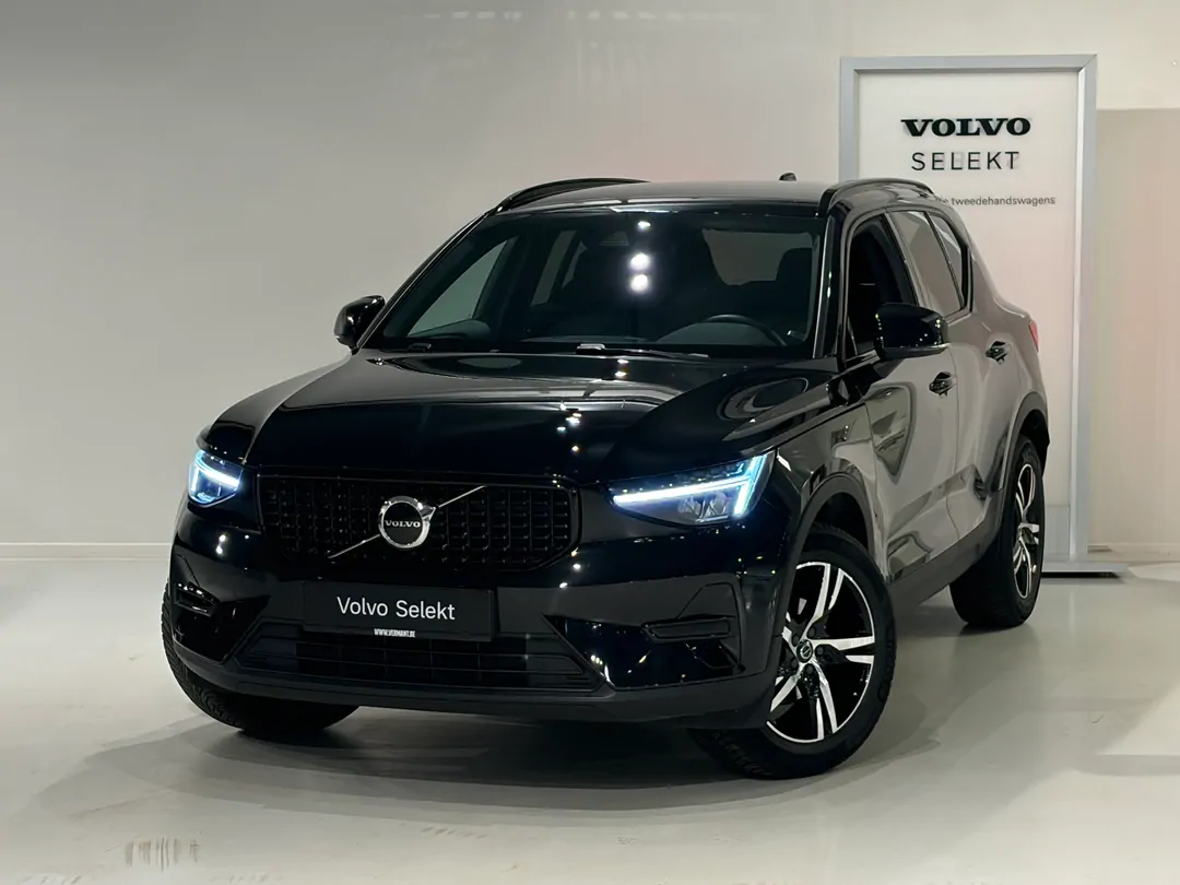Volvo XC40 Plus T2 Automaat Micro hybrid Benzine Dark - MECHELEN - 2ESD302 - mechelen@vermant.be