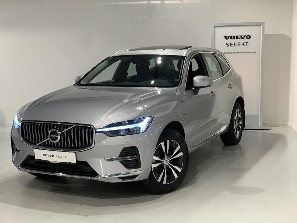 Volvo XC60 Core T6 AWD Plug-in hybrid Elektrisch/benzine Bright - MECHELEN -  - mechelen@vermant.be