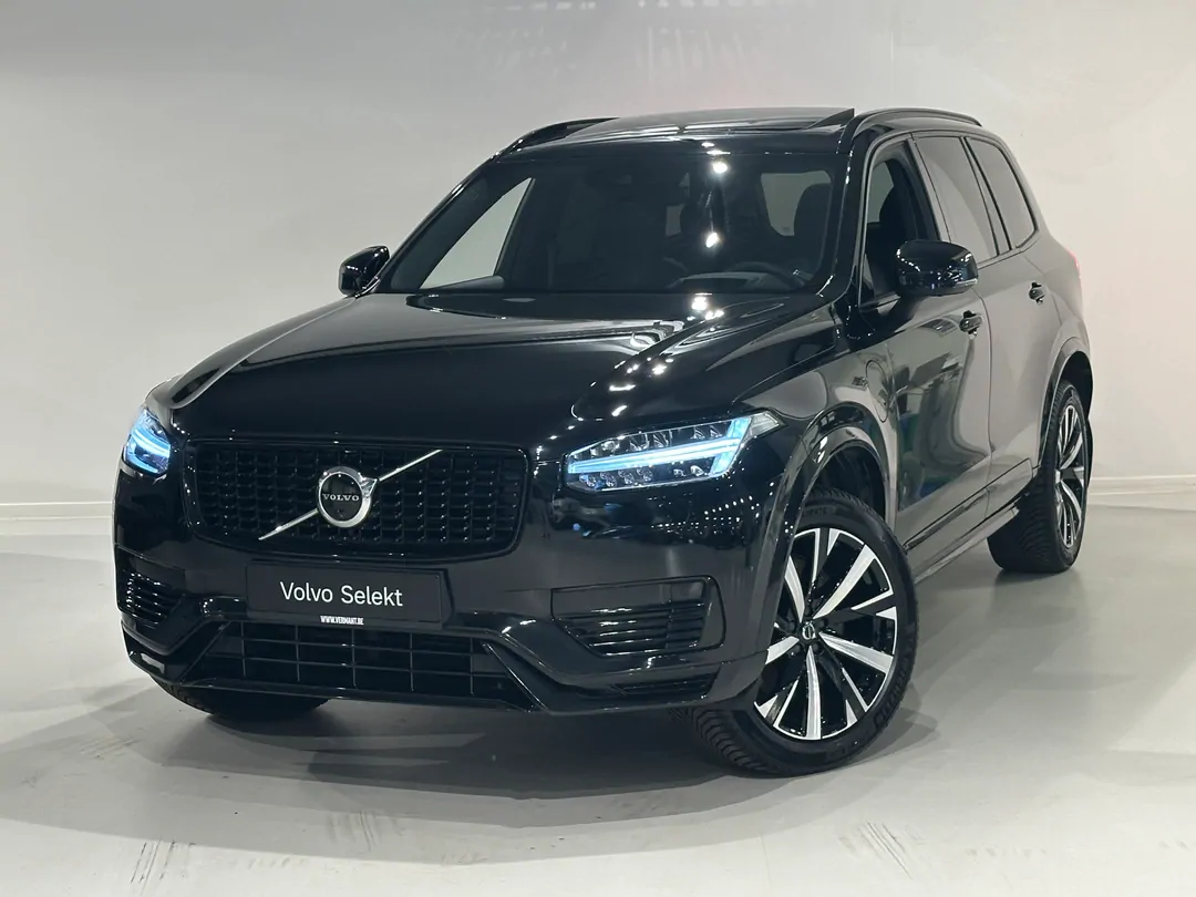 Volvo XC90 Recharge R-Design, T8 AWD plug-in hybrid, 7 Zetels - MECHELEN -  - mechelen@vermant.be