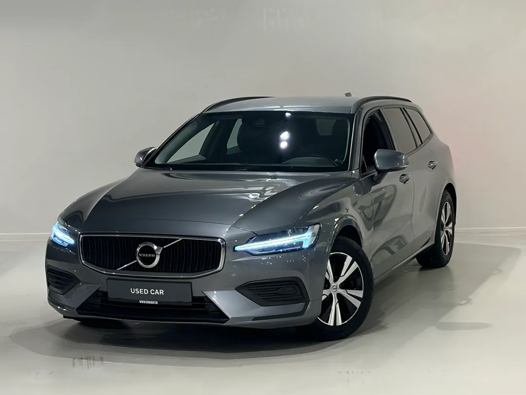 Volvo V60 Momentum Core D3 Geartronic (enkel uit stock) - MECHELEN -  - mechelen@vermant.be