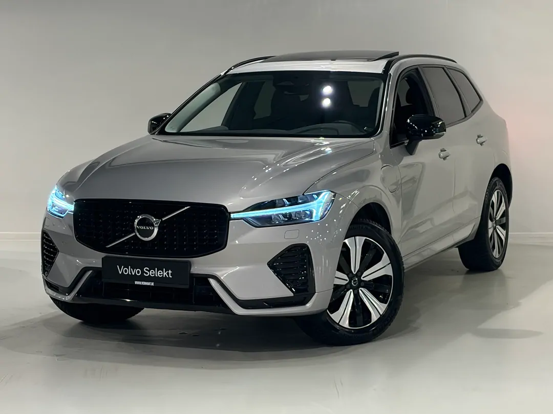 Volvo XC60 Plus T6 AWD plug-in hybrid Elektrisch/benzine Dark Plug-in hybride (PHEV) - MECHELEN -  - mechelen@vermant.be