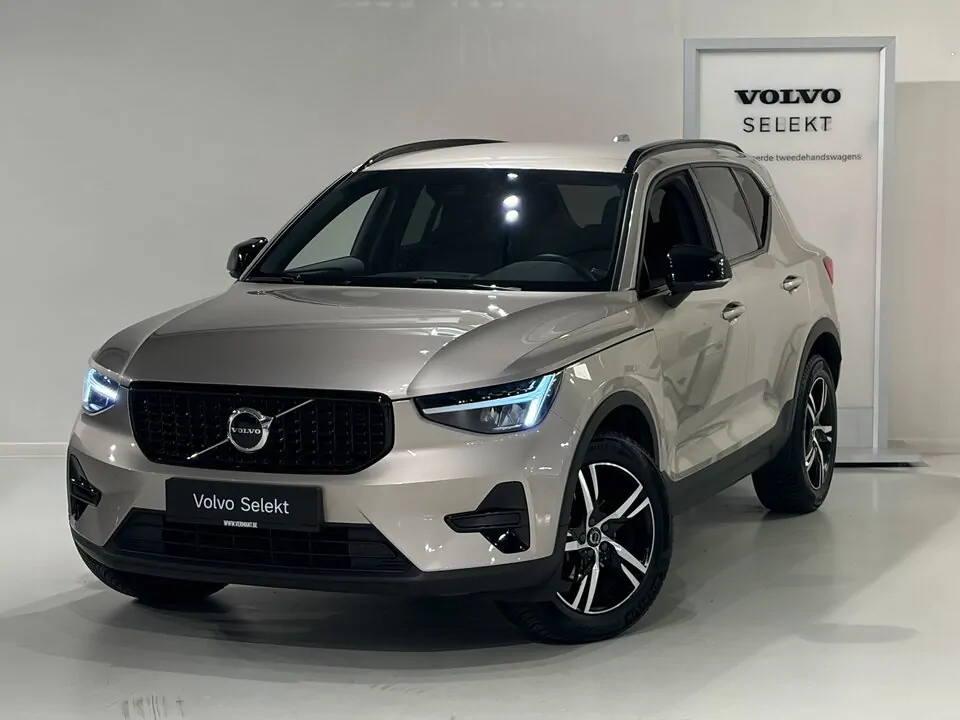Volvo XC40 Plus T2 Automaat Micro hybrid Benzine Dark - VERMANT ANTWERPEN NOORD - 2HHP244 - info@vermant.be