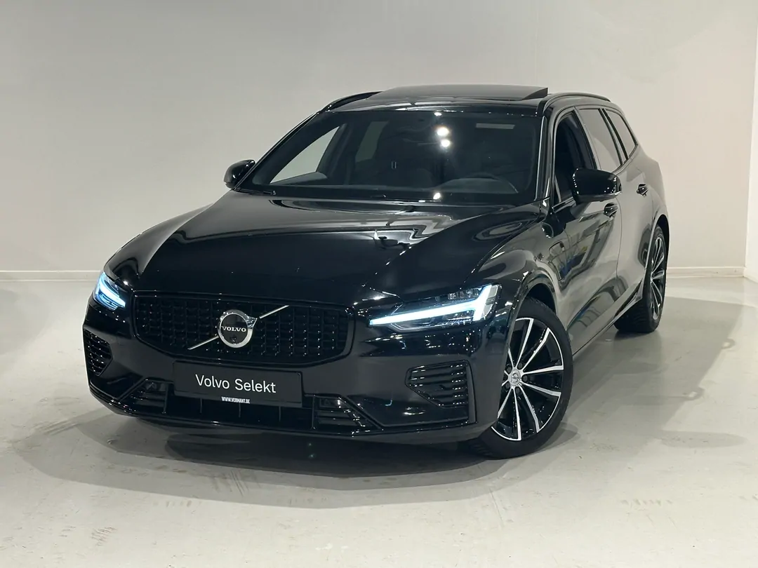 Volvo V60 Plus T6 AWD Plug-in hybrid Elektrisch/benzine Dark Plug-in hybride (PHEV) - MECHELEN -  - mechelen@vermant.be