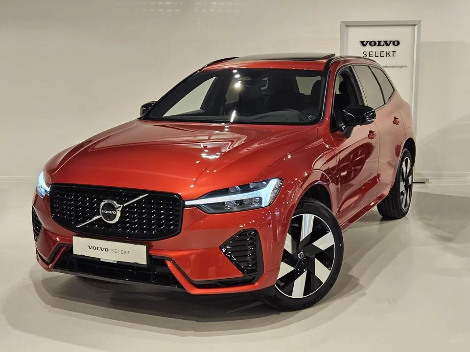 Volvo XC60 Plus T6 AWD Plug-in hybrid Elektrisch/benzine Dark - VERMANT ANTWERPEN -  - mechelen@vermant.be